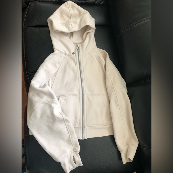 Lululemon Scuba Oversized Full Zip White Opal XS / S EUC! - Picture 2 of 14